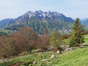 09 Dal parcheggio d'Alpe Arera (1600 m) zoom in Alben